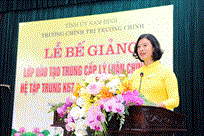 BẾ GIẢNG LỚP TRUNG CẤP LÝ LUẬN CHÍNH TRỊ HỆ TẬP TRUNG K67.A2 (NIÊN KHÓA 2023- 2024)